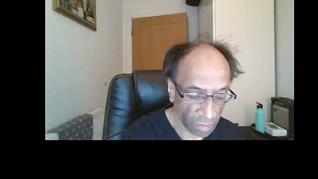 rauncher1 online show from May 12, 8:55 am