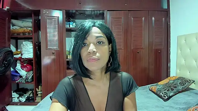 Snapshot of LUISSA_ chatting on January 16, 12:20 pm LUISSA online show from January 16, 12:20 pm