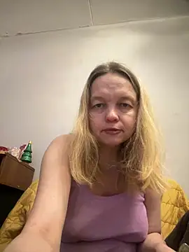 Susanel online show from December 22, 1:44 pm