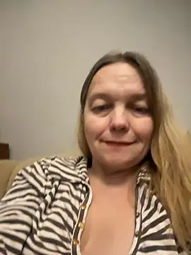 Susanel online show from January 7, 4:37 pm