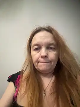 Susanel online show from April 18, 10:10 pm