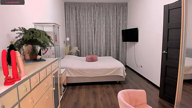 Snapshot of Bianca_lala chatting on December 15, 1:00 pm Bianca lala online show from December 15, 1:00 pm