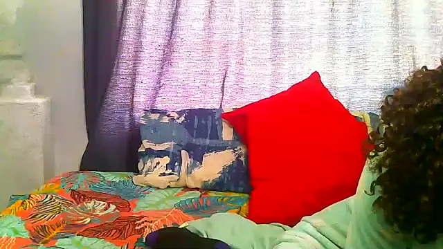Snapshot of freaky_naughty chatting on January 17, 2:28 pm freaky naughty online show from January 17, 2:28 pm