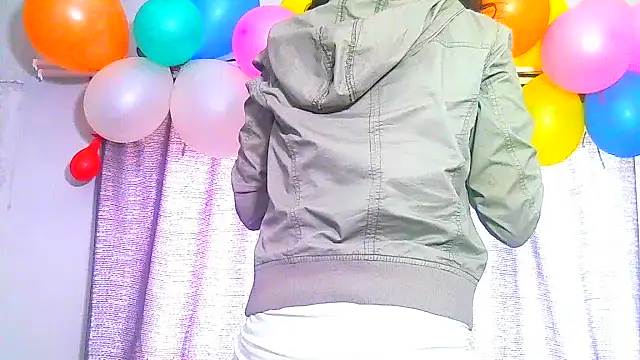Snapshot of freaky_naughty chatting on January 18, 12:36 pm freaky naughty online show from January 18, 12:36 pm