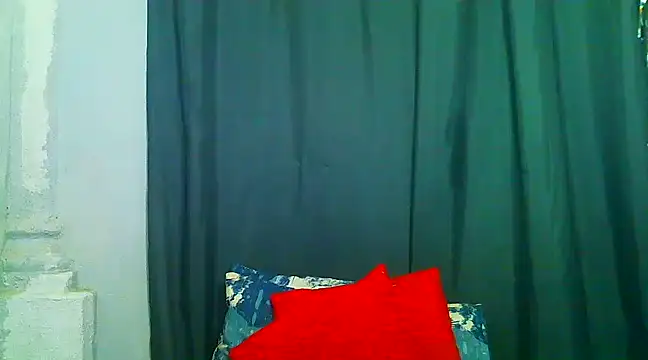 Snapshot of freaky_naughty chatting on February 1, 6:51 pm freaky naughty online show from February 1, 6:51 pm