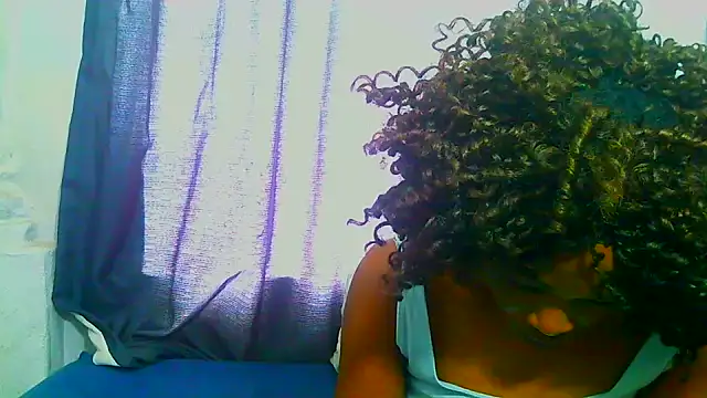 Snapshot of freaky_naughty chatting on February 15, 12:11 pm freaky naughty online show from February 15, 12:11 pm