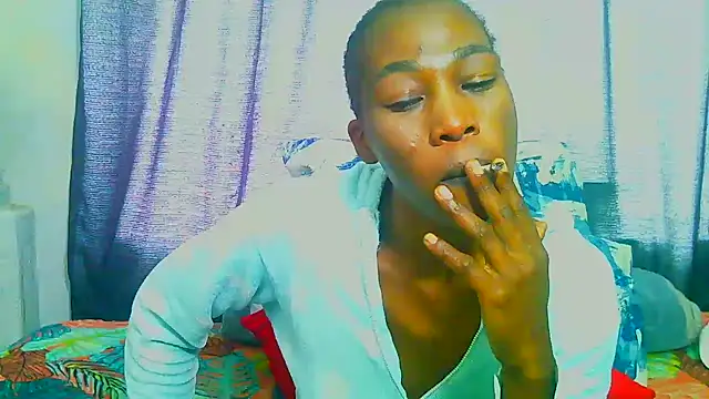 Snapshot of freaky_naughty chatting on March 17, 10:27 am freaky naughty online show from March 17, 10:27 am