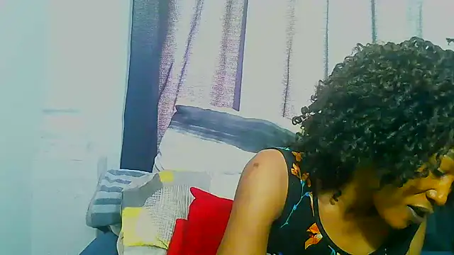 Snapshot of freaky_naughty chatting on September 20, 9:32 am freaky naughty online show from September 20, 9:32 am