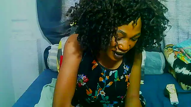 Snapshot of freaky_naughty chatting on October 18, 8:26 am freaky naughty online show from October 18, 8:26 am