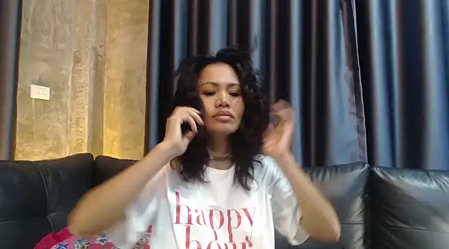 Snapshot of nareethai chatting on January 25, 6:23 am nareethai online show from January 25, 6:23 am