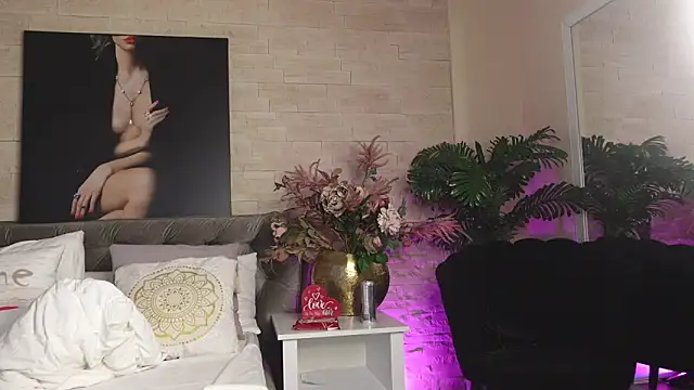 FeliciaKrige online show from March 20, 8:25 pm