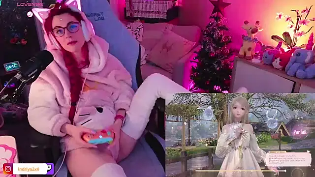 Snapshot of Indriya2x0 chatting on December 13, 11:17 pm Indriya2x0 online show from December 13, 11:17 pm