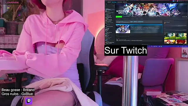 Snapshot of Indriya2x0 chatting on November 4, 9:14 pm Indriya2x0 online show from November 4, 9:14 pm