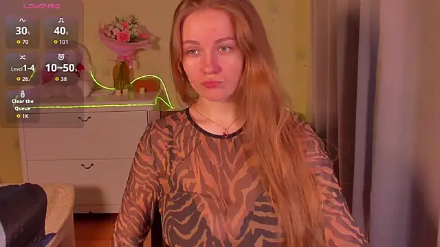 SweetMilkis online show from April 8, 8:58 am