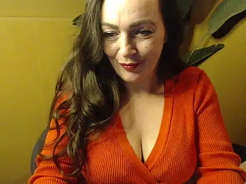 Snapshot of cloe85nl chatting on December 28, 3:04 pm cloe85nl online show from December 28, 3:04 pm