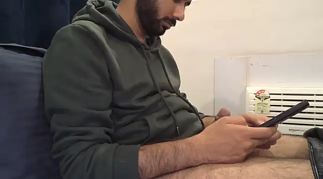 Snapshot of brownie_cake_cb chatting on February 28, 6:31 pm brownie cake cb online show from February 28, 6:31 pm