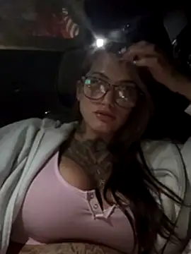 Snapshot of lexymarie chatting on October 30, 10:32 pm lexymarie online show from October 30, 10:32 pm