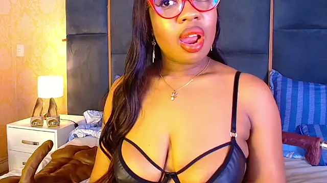 CaseyMoon online show from December 5, 12:36 pm