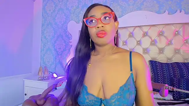 CaseyMoon online show from June 2, 12:29 pm