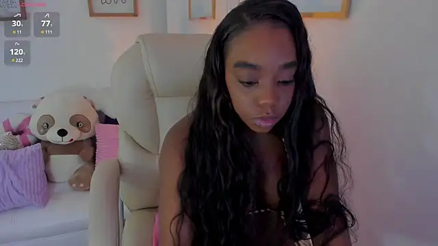 Snapshot of zobe_love chatting on April 22, 5:03 pm zobe love online show from April 22, 5:03 pm