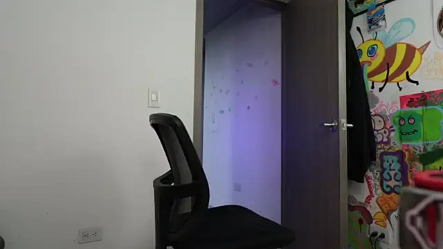 trieone online show from January 11, 2:38 am