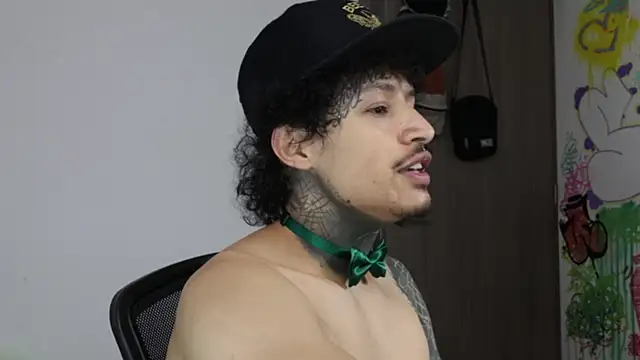 trieone online show from March 17, 2:09 pm