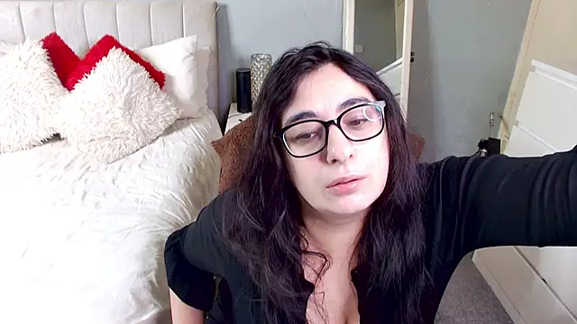 Snapshot of Curvy_bigtitts chatting on December 16, 4:34 am Curvy bigtitts online show from December 16, 4:34 am