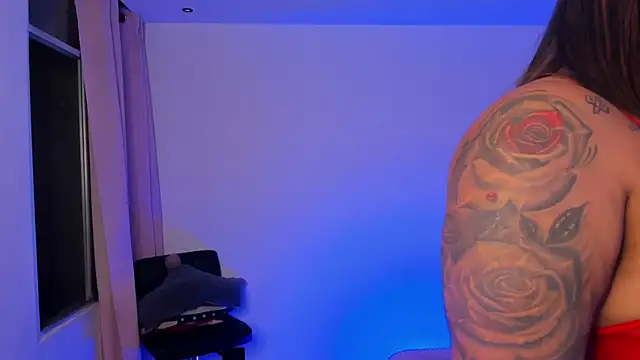 Snapshot of Victoria14_ chatting on December 28, 1:29 am Victoria14 online show from December 28, 1:29 am