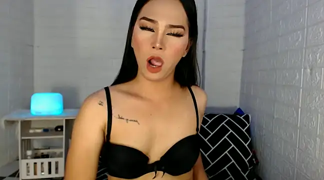 urnaughtydolly69 online show from January 29, 7:25 am