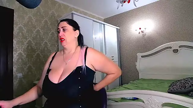 Evelyn Shy online show from January 7, 6:38 am