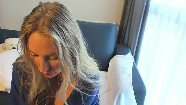 Veola new online show from January 15, 4:39 am