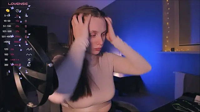 Snapshot of Rachel_Ro chatting on December 4, 8:18 pm Rachel Ro online show from December 4, 8:18 pm