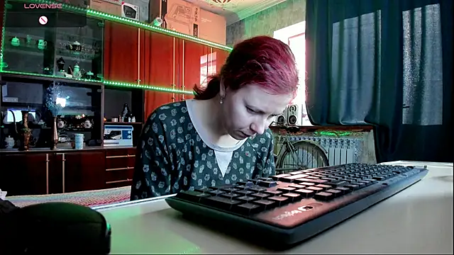 pa1e pr1ncess online show from March 11, 2:07 pm