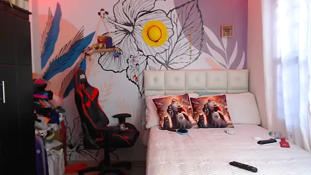 LinzyBaner online show from December 24, 9:44 pm