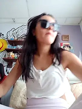 LinzyBaner online show from September 10, 5:02 pm