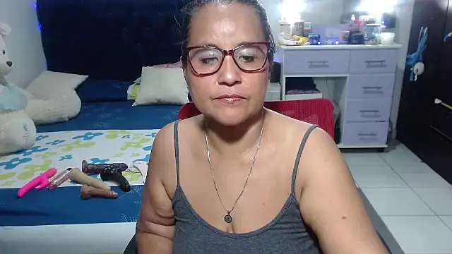 pervert mommy  online show from April 13, 10:10 am