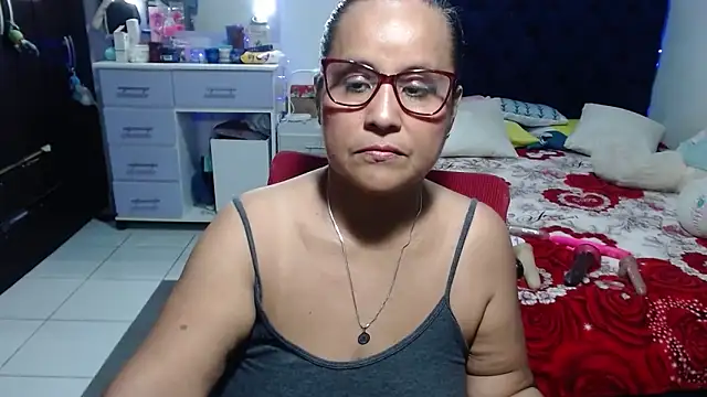 pervert mommy  online show from May 23, 10:08 am