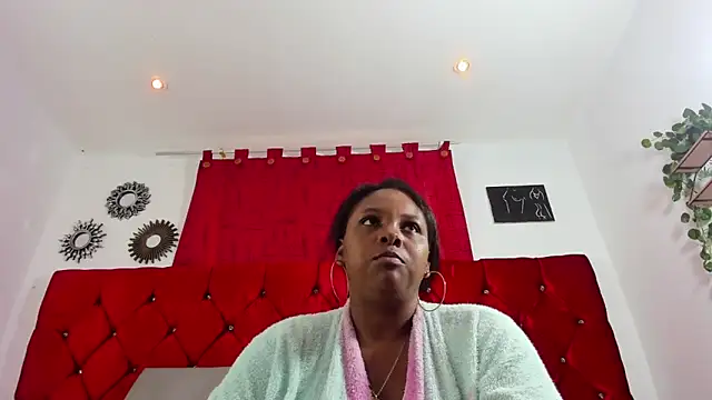 Snapshot of harleyevaans chatting on March 6, 12:41 pm harleyevaans online show from March 6, 12:41 pm