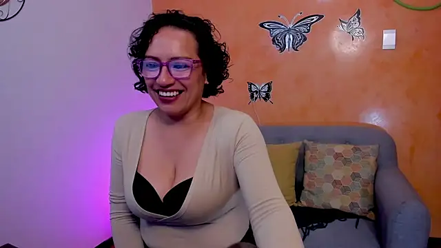 scarlet wet online show from March 18, 9:29 pm