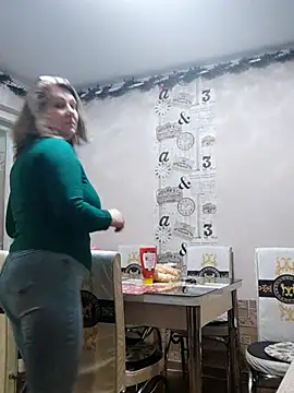 Snapshot of Elza01 chatting on February 20, 7:34 am Elza01 online show from February 20, 7:34 am