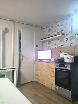 Snapshot of Elza01 chatting on October 6, 5:27 am Elza01 online show from October 6, 5:27 am