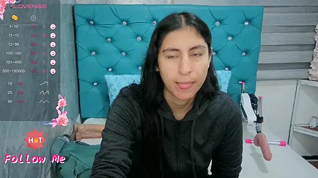 MAARYMOON online show from April 16, 10:38 am