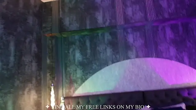 Charlotte Germanotta  online show from January 18, 3:49 pm