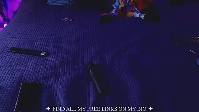 Charlotte Germanotta  online show from March 18, 7:28 pm