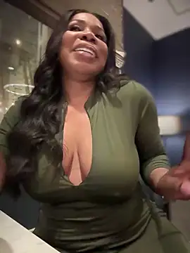 Belle    online show from March 16, 12:45 am