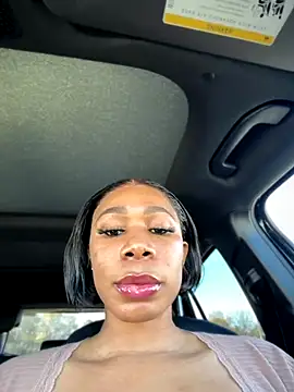 Belle    online show from December 15, 6:01 pm