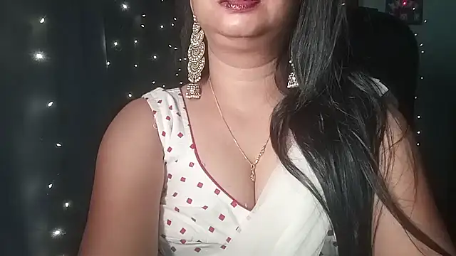 Snapshot of YourModhu chatting on July 17, 8:35 pm YourModhu online show from July 17, 8:35 pm