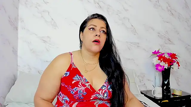 Snapshot of SexxyPamela chatting on November 1, 3:25 pm SexxyPamela online show from November 1, 3:25 pm