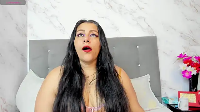 Snapshot of SexxyPamela chatting on November 24, 7:13 pm SexxyPamela online show from November 24, 7:13 pm