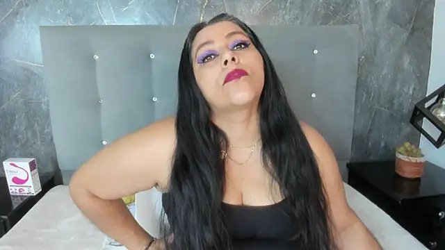 SexxyPamela online show from May 25, 7:20 pm
